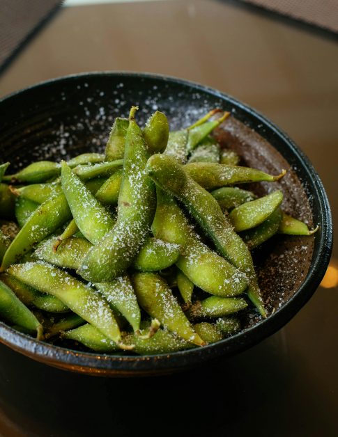 日本的飲食中含有豐富的穀物和蔬菜、大豆。