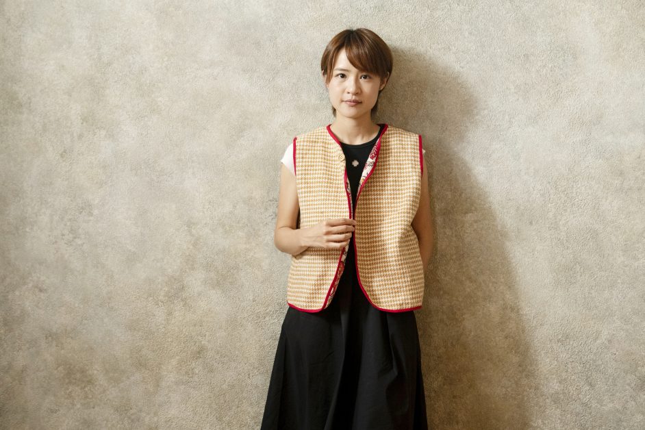 在一個地方工作日久，她有感可發展的空間與可能性也不大，無形中有了離開的念頭。