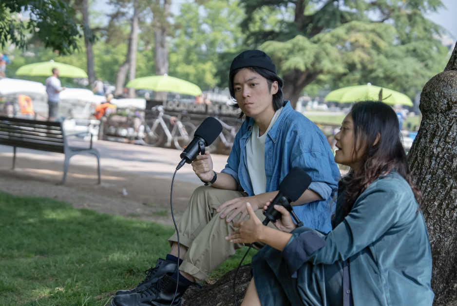 吳啟忠會踏單車放鬆身心。